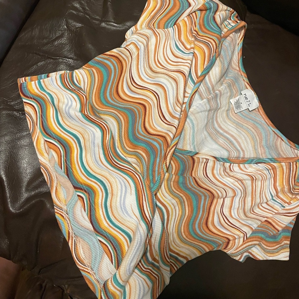 rue 21 crop top